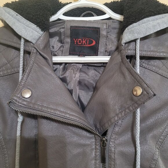 Yoki Womens Faux Leather Moto Jacket With Hoodie - Picture 3 of 9
